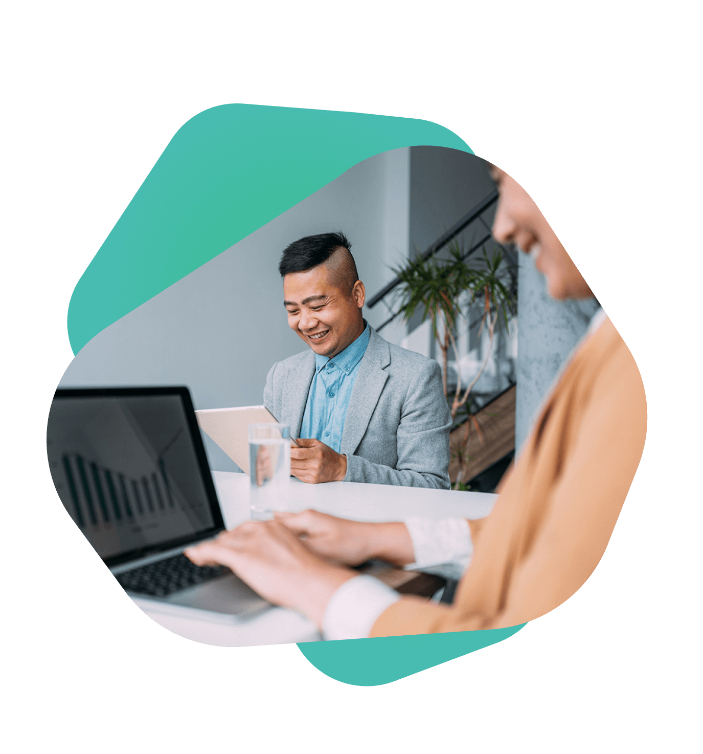 Investments-Brokerage-Feature-Gradient