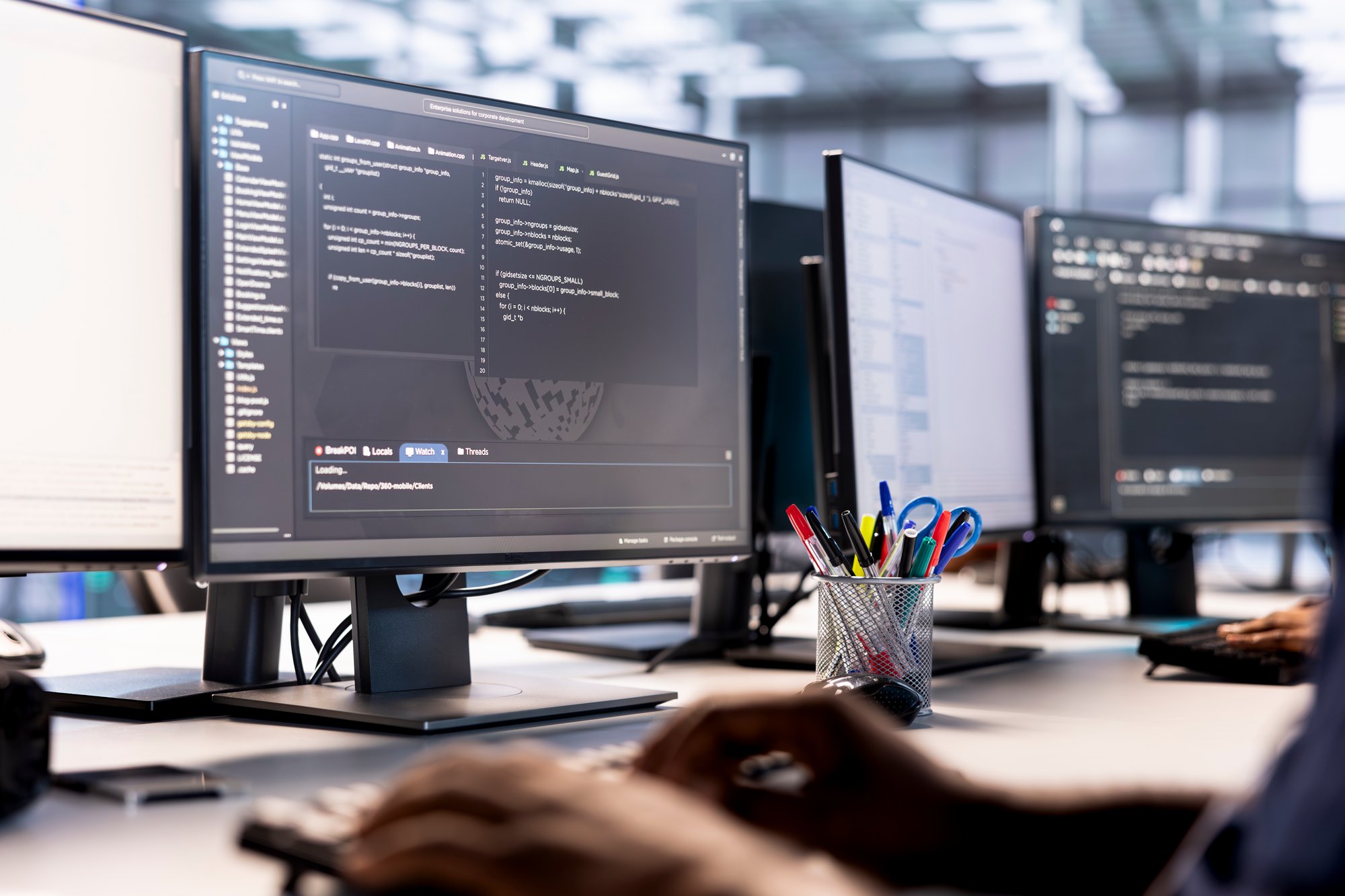 close-up-server-hub-it-professional-debugging-optimizing-code