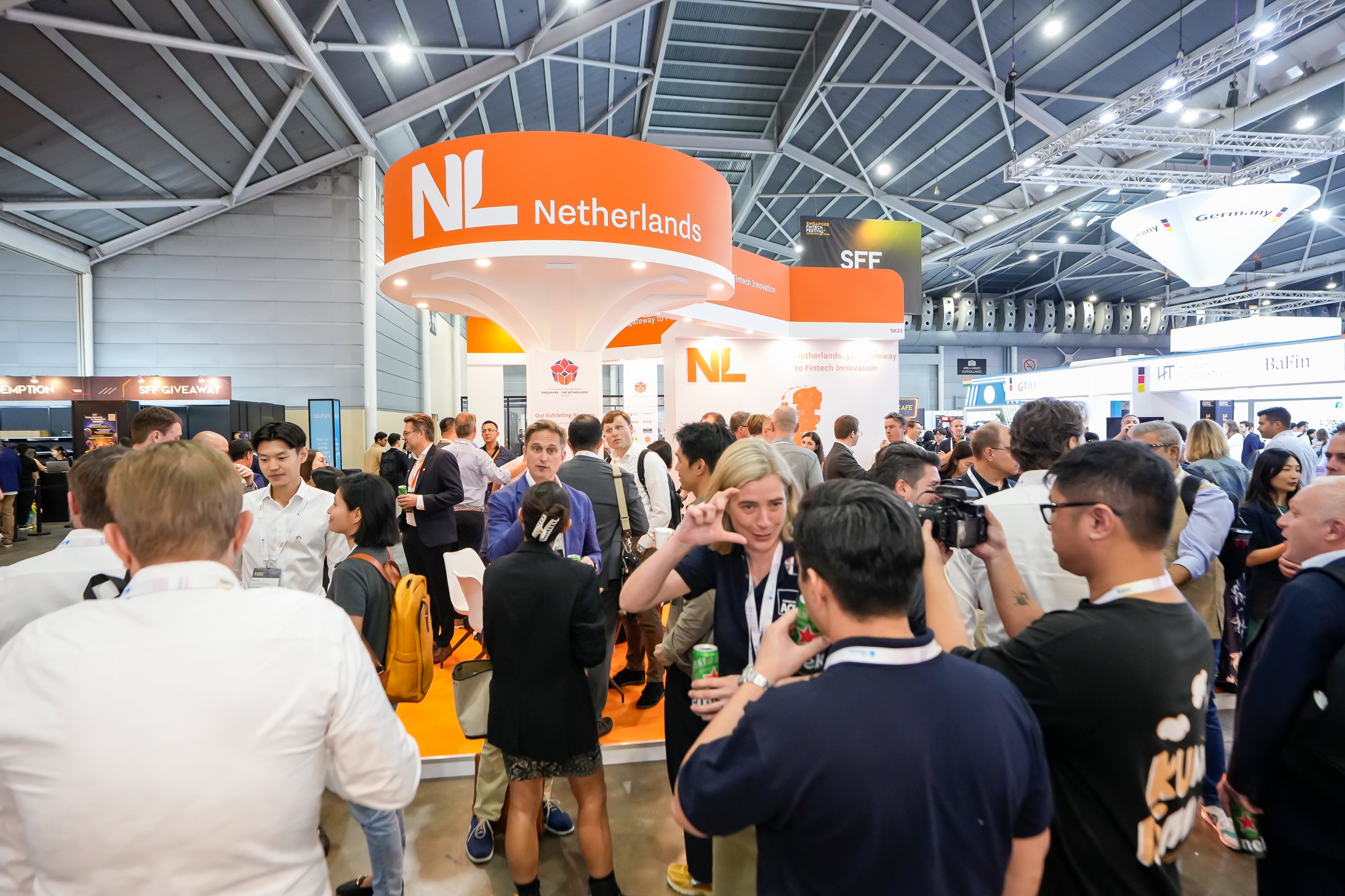 20251112_ExpressImage-144